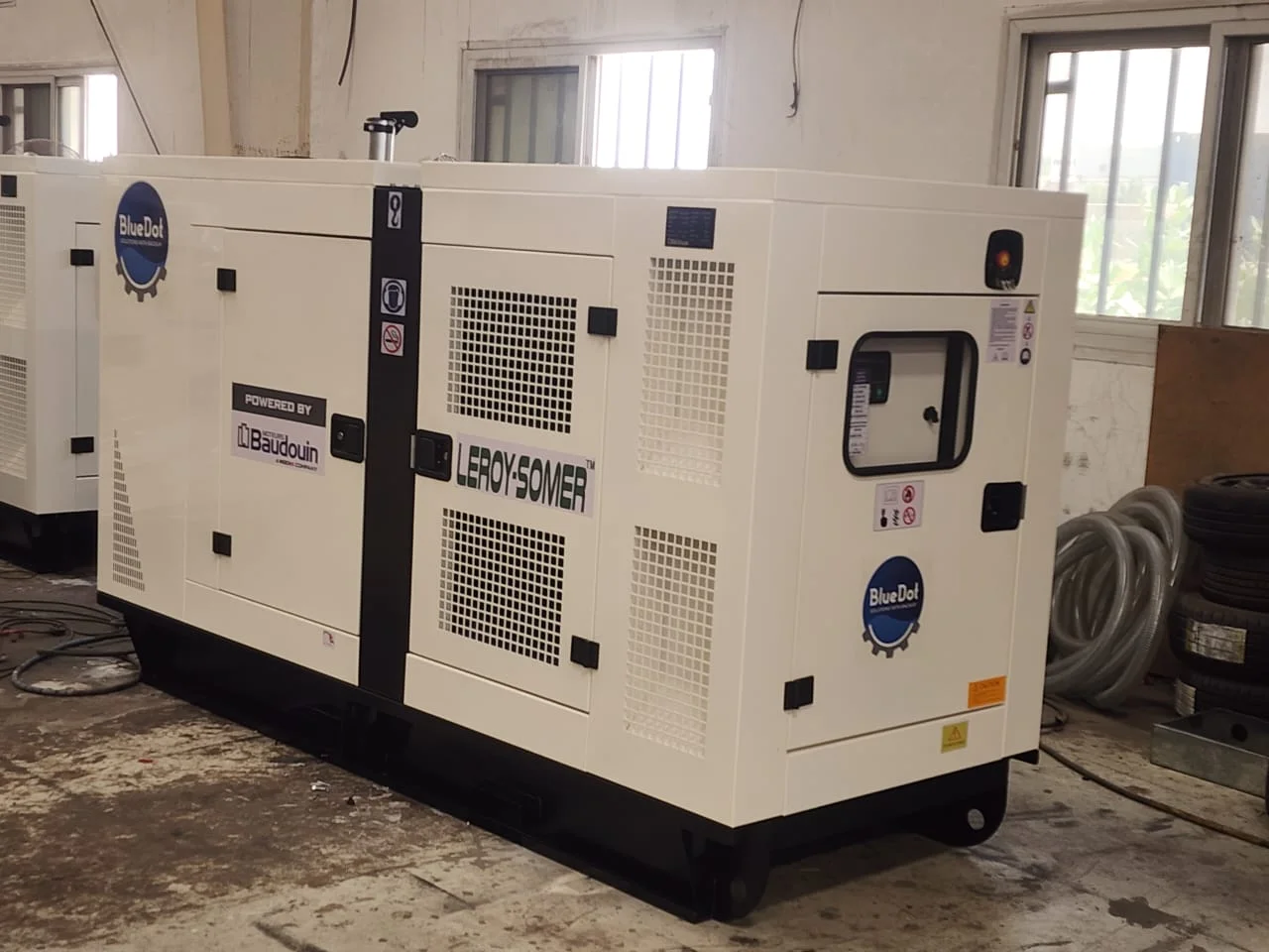 White Blue dot diesel generator